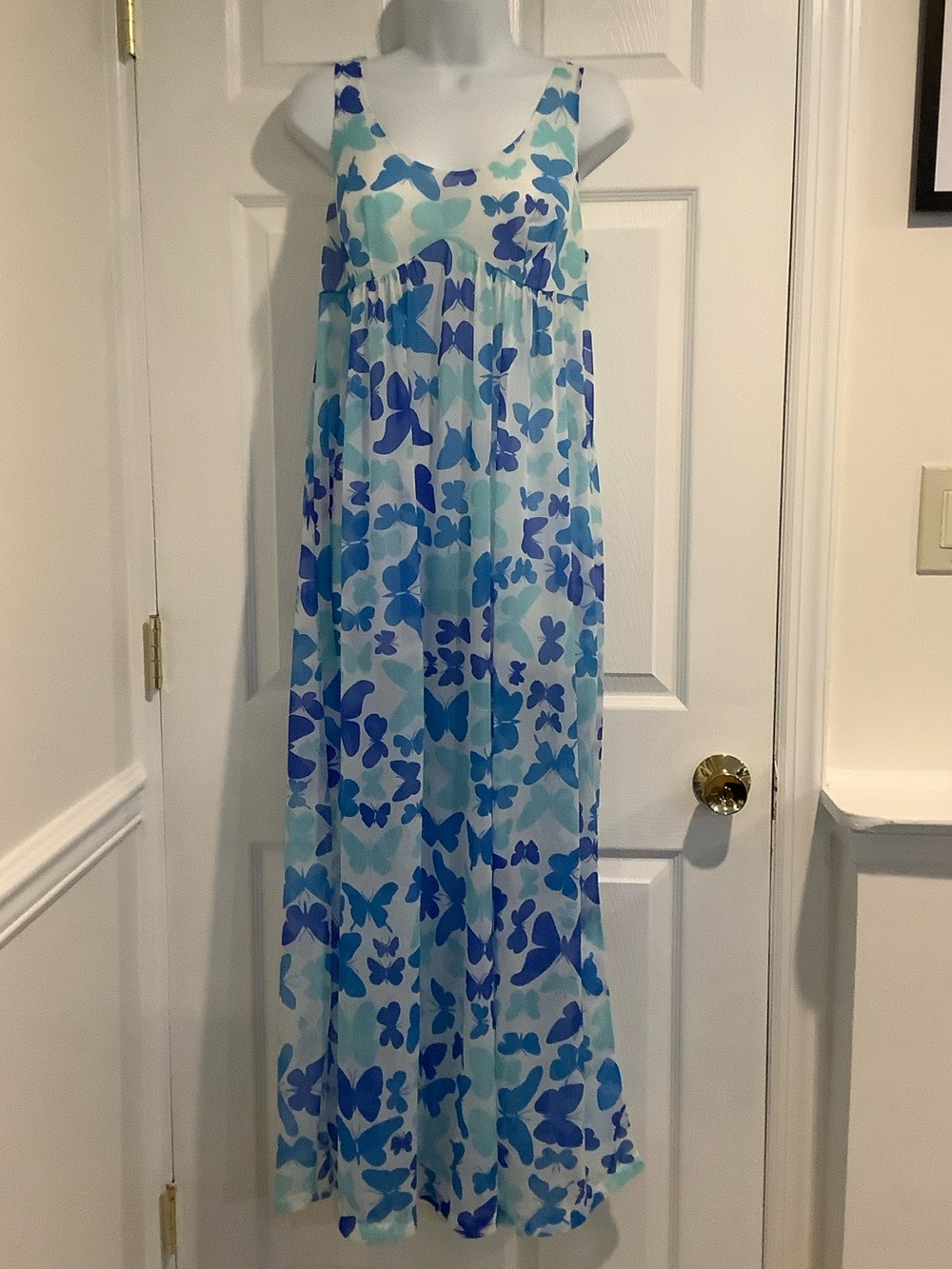 VINTAGE VERA FOR FORMFIT ROGERS Blue/White Butterfly Semi Sheer 70’s Nightgown M